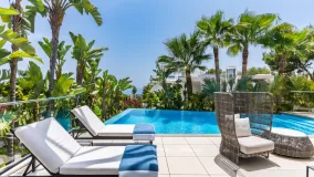 For sale town house with 4 bedrooms in Sierra Blanca