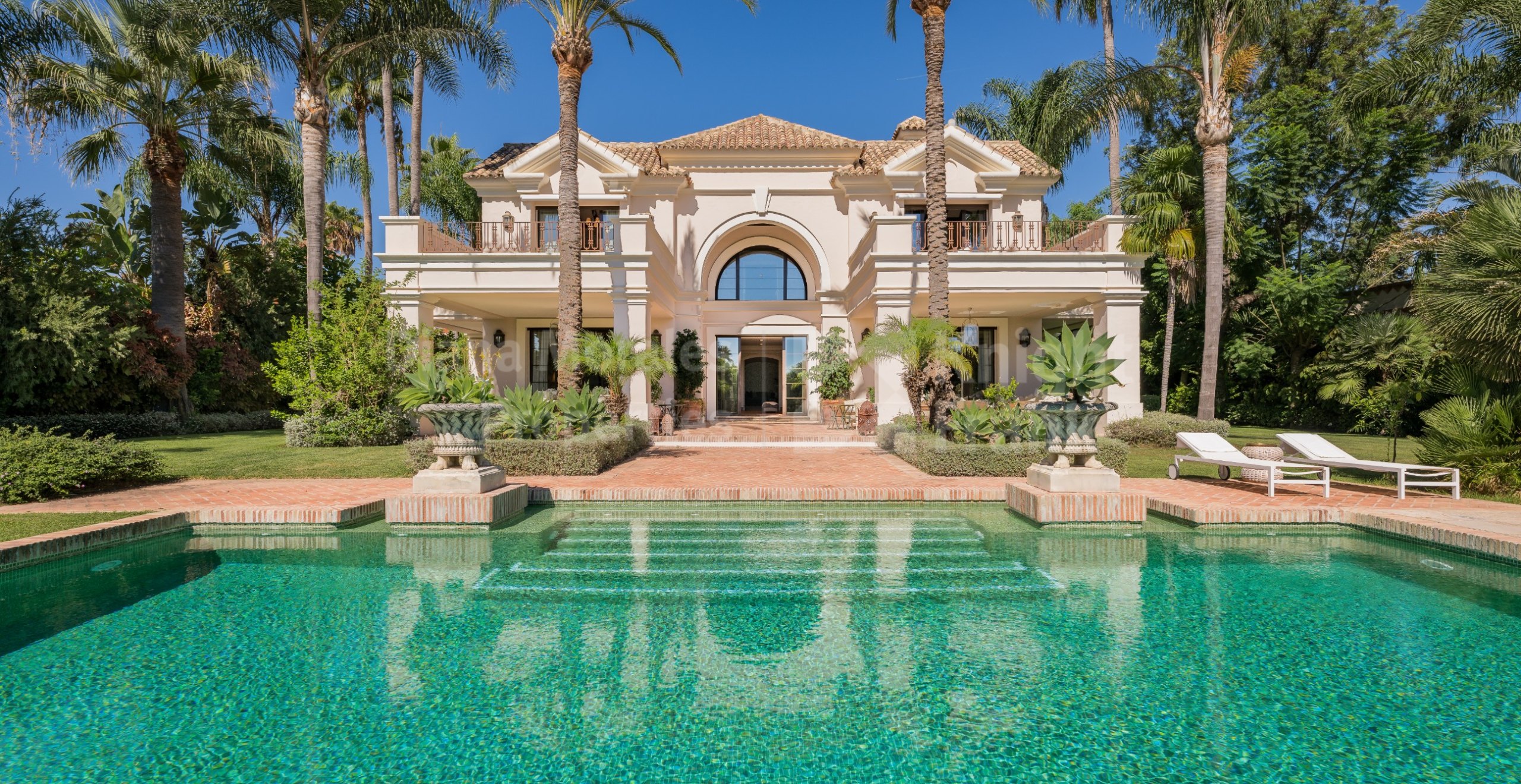 Villa exceptionnelle à Guadalmina Baja