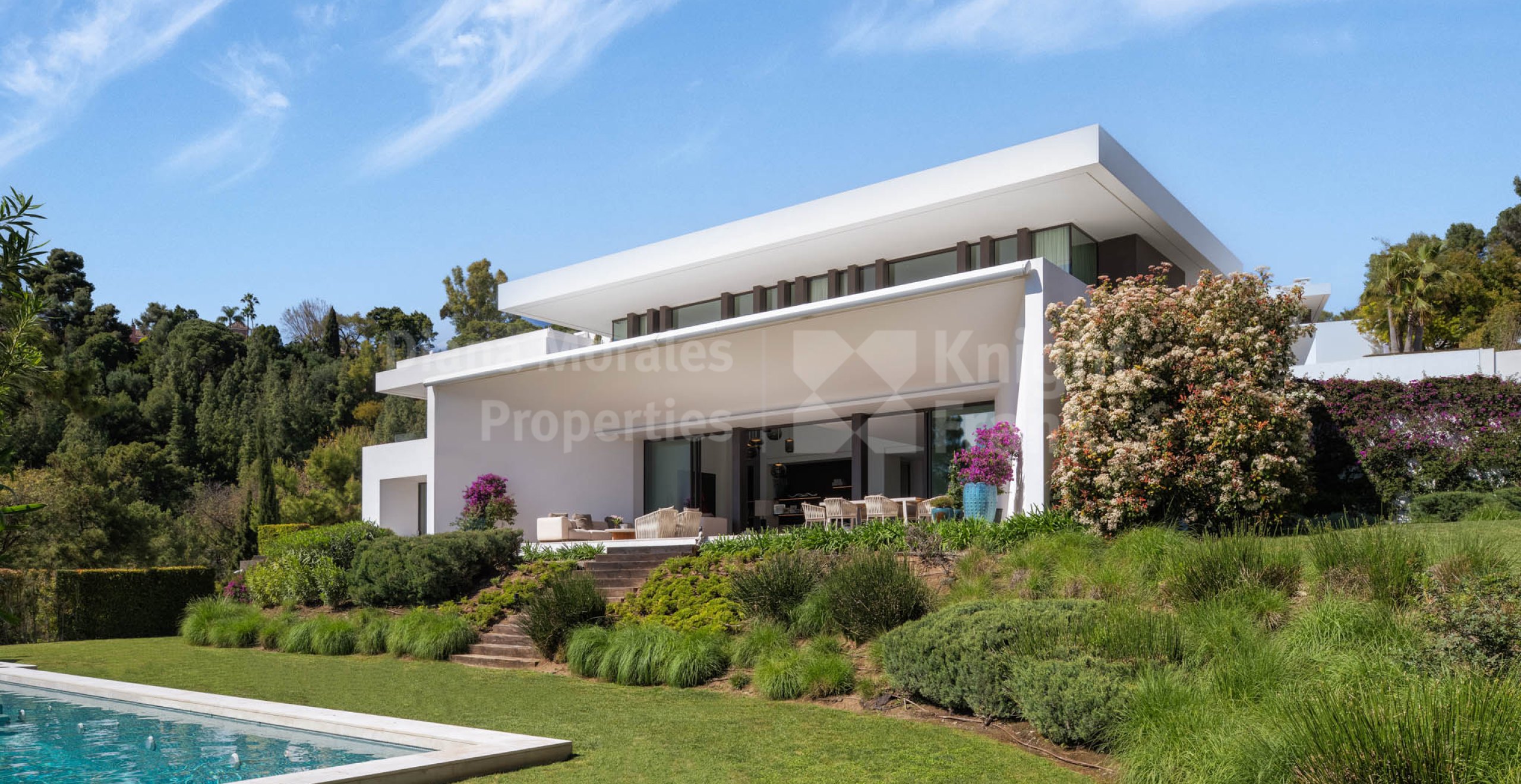 Villa Windfall, a contemporary villa with sea views