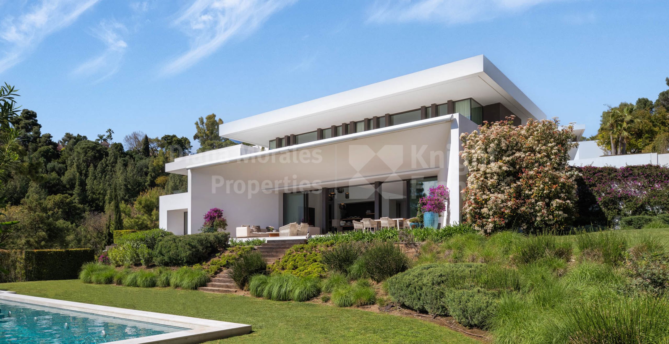 Villa Windfall, a contemporary villa with sea views