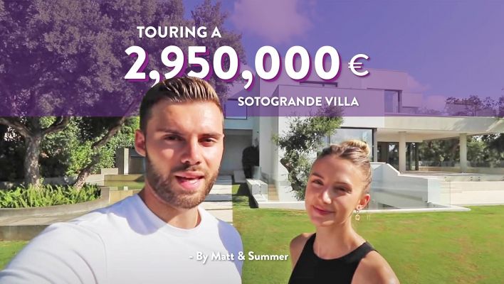 Matt Mellor & Summer Newman - Real estate influencer touring a 2,950,000€ Contemporary villa - SASOMO1019