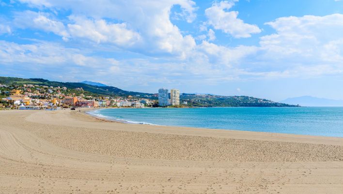 Sandy beach in Sotogrande marina, Costa del Sol, Spain