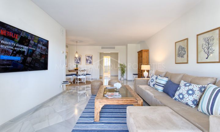 Stunning  3 bedrooms apartment  in  Los Granados,  firstline beach in Puerto Banus