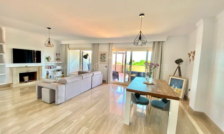 3 bedroom luxury penthouse in Condado de Sierra Blanca on Marbellas Golden Mile