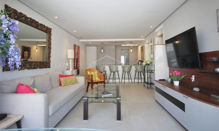 Completely refurbished 2 bedroom beachside apartment in Marbella center