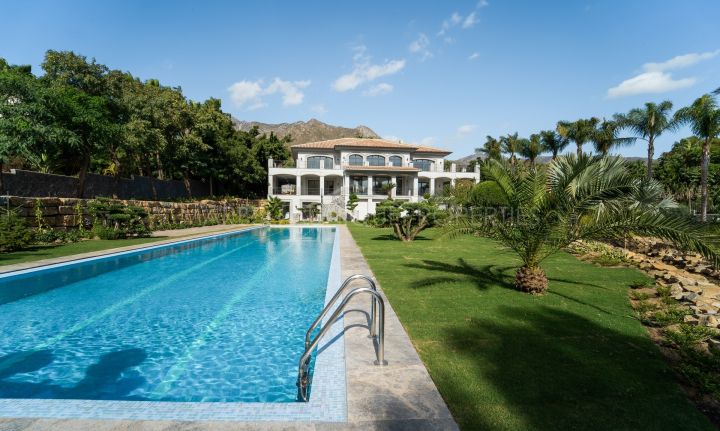 Spectacular 6 bedroom Sierra Blanca luxury villa 