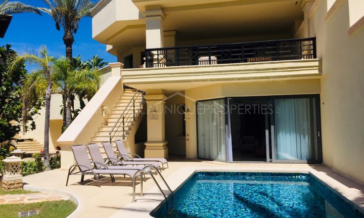 Luxury Front line beach Apartment in Puerto Banus