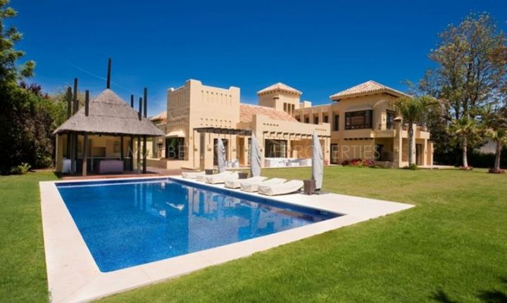 Espectacular villa en Guadalmina Baja
