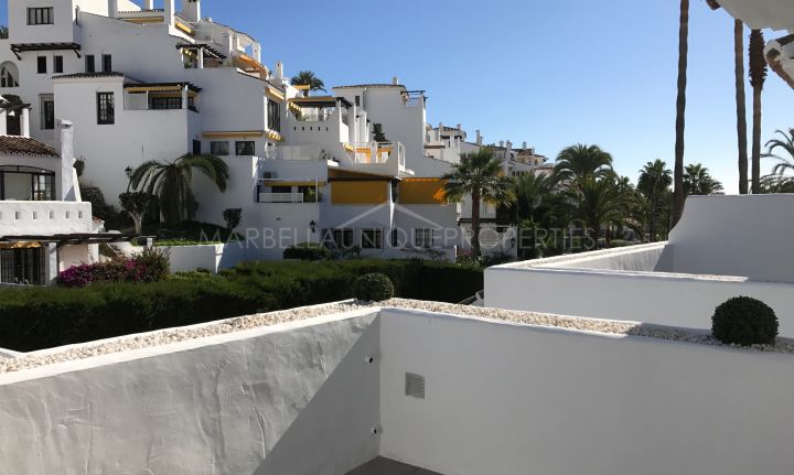 Ivy Residence - Apartments in Aldea Blanca