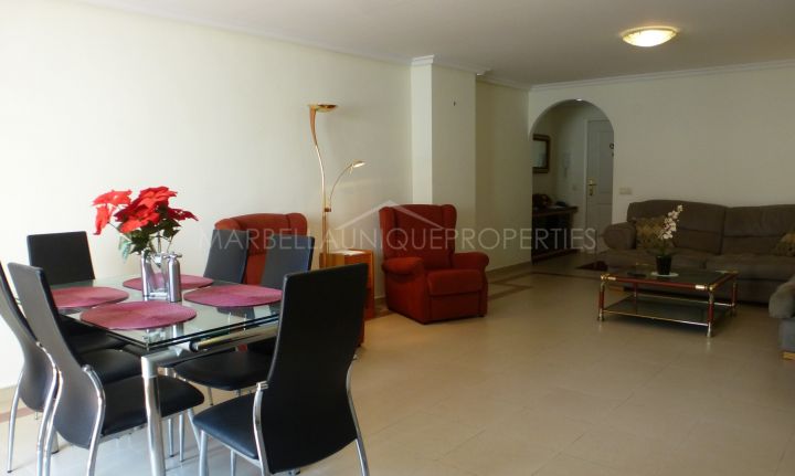 An ideal 2 bedroom apartment in La Maestranza, Nueva Andalucia