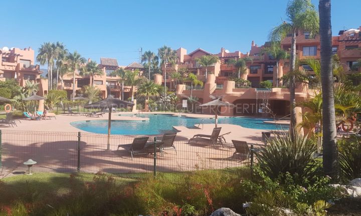 A stylish 2 bedroom south facing apartment in Sotoserena