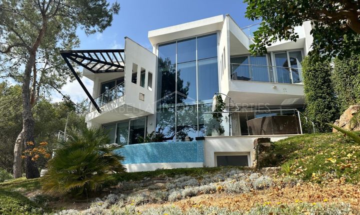 Luxury 5 bedroom townhouse in Meisho Hills, Marbellas Golden Mile