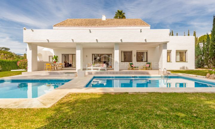 6 bedroom villa in Villa Marina, beachside adjacent to Puerto Banus