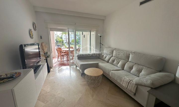 2 bedroom beachside apartment in Costalita, Estepona