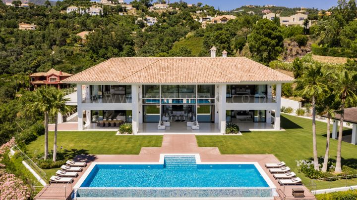 Benahavis, New Modern Mansion with Sea Views in La Zagaleta