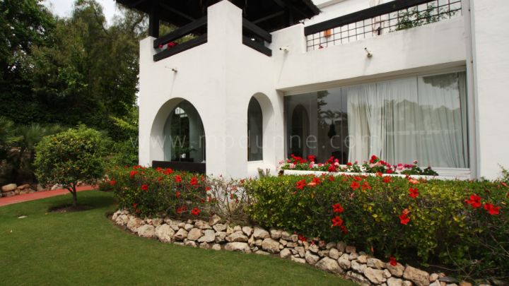 Marbella East, Beautiful Ground Floor apartment in a gated community in Rio Real