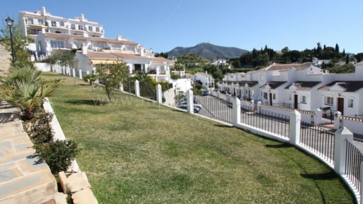 Mijas, Had to cancel the viewing, but will come back to me soon