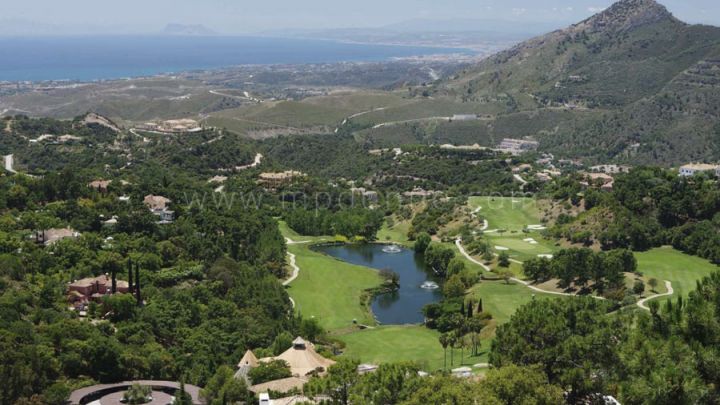 Benahavis, Choice of Plots for sale in La Zagaleta, Benahavís