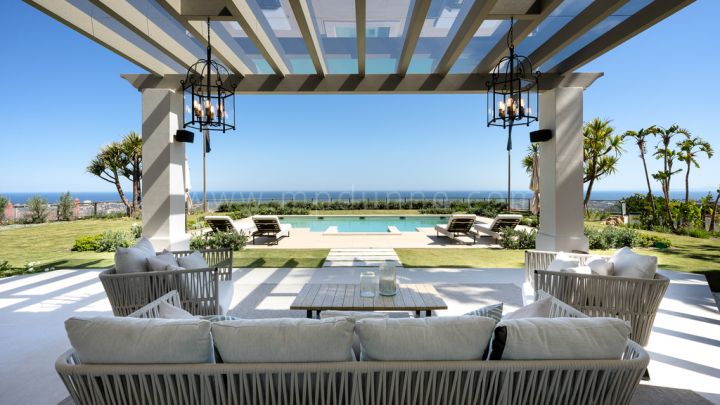 Benahavis, Moderne Villa mit atemberaubender Aussicht in La Quinta, Benahavis