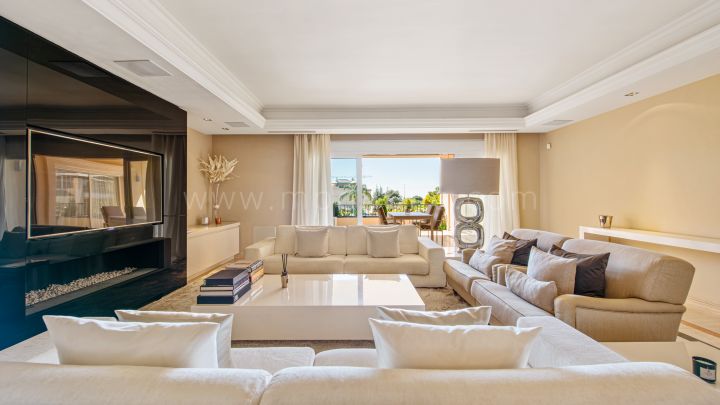 Mille d'Or à Marbella, Appartement rénové à Lomas de Sierra Blanca, Marbella