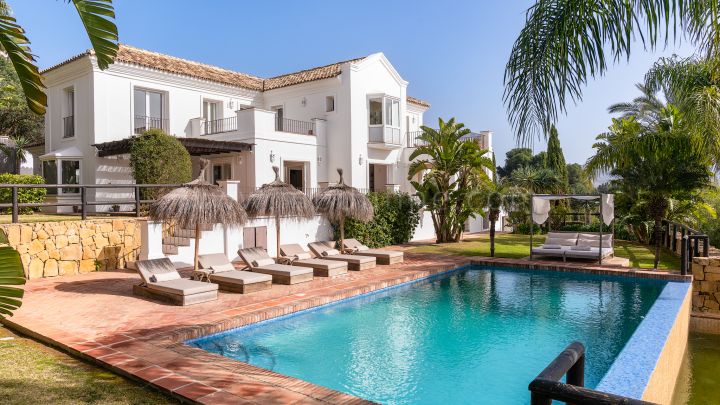 Marbella Est, Villa familiale avec vue sur la mer à Altos de Los Monteros