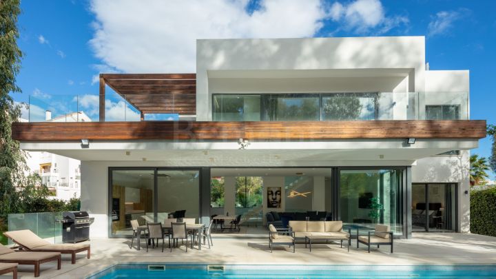Villa te koop in Estepona