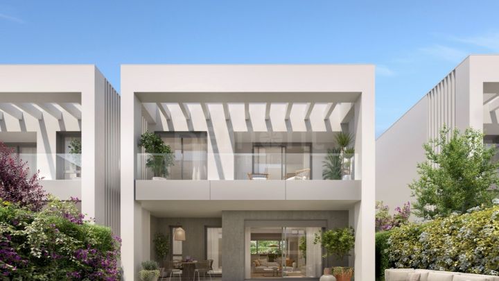 3-Bedroom contemporary townhouse for sale in Marbella East