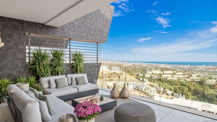 Apartamento en venta en Benahavis