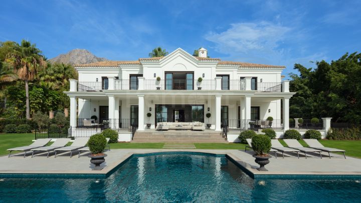 Luxury villa for sale in Marbella Golden Mile
