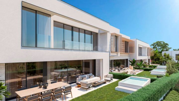 Contemporary 3-bedroom townhouse for sale in La Cala Golf