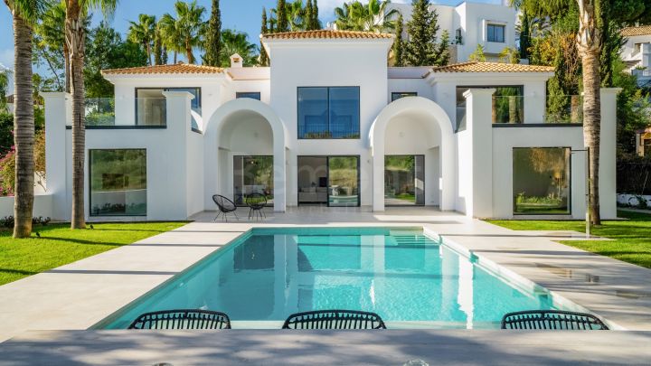 5-Bedroom modern villa for sale in Marbella West