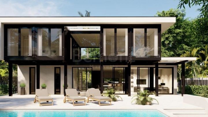 Brand new villa for sale in Benahavis, Marbella West