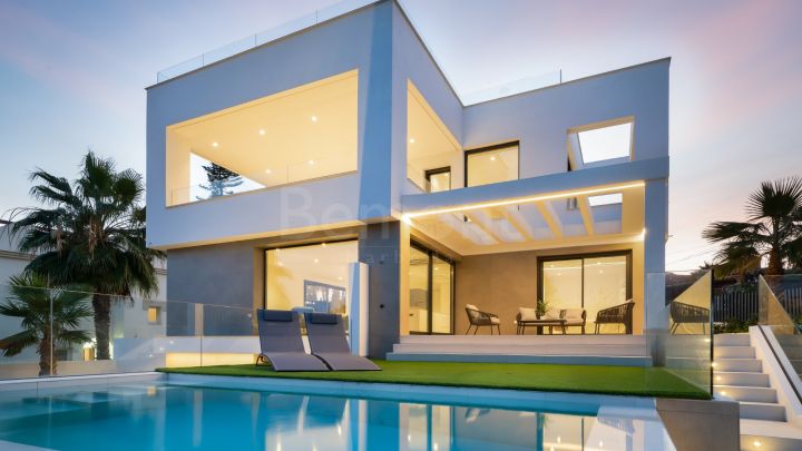 New build beach villa for sale in Marbella West