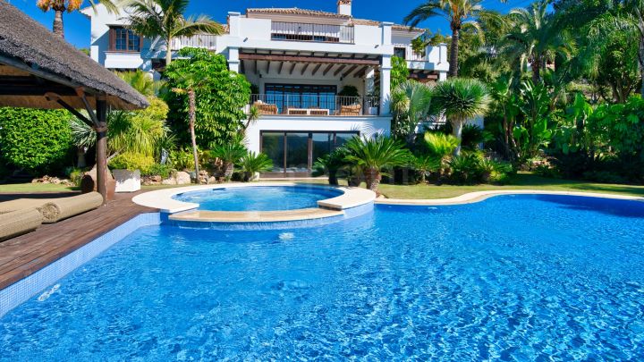 5-Bedroom luxury villa for sale in Marbella West