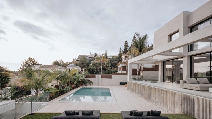 3-Bedroom modern villa for sale in Nueva Andalucia