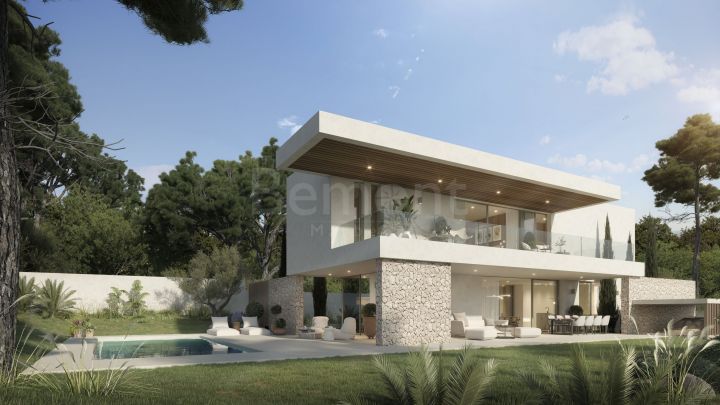 Beachside new build villa for sale in Elviria Playa