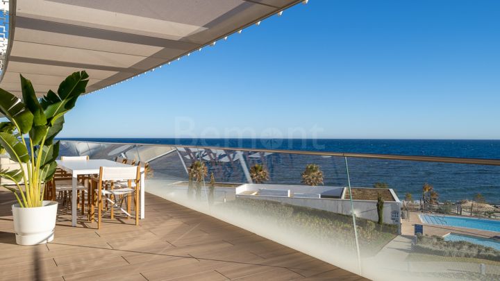3-Bedroom duplex penthouse with panoramic sea views for sale in New Golden Mile, Marbella West