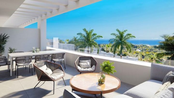New build 2-bedroom apartment for sale in Marbella East