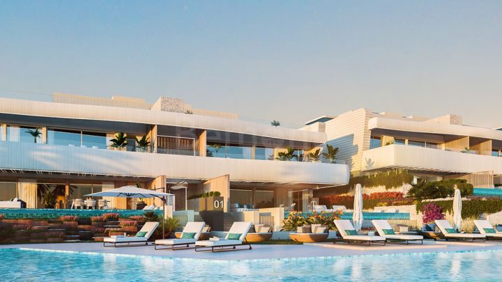 Beach side luxury properties for sale in Marbella East