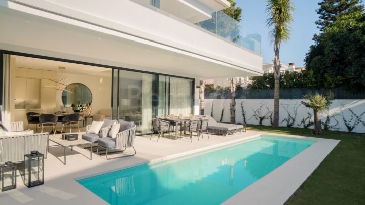 New build modern villas for sale in Marbella Golden Mile