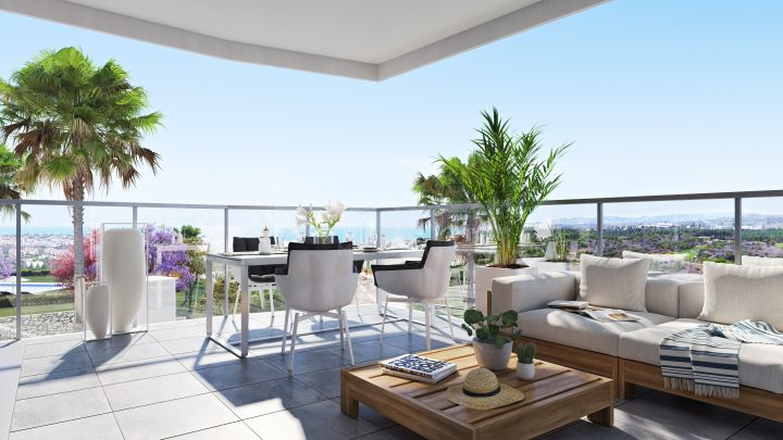Gloednieuw penthouse met 4 slaapkamers en zeezicht te koop ten oosten van Marbella, Spanje