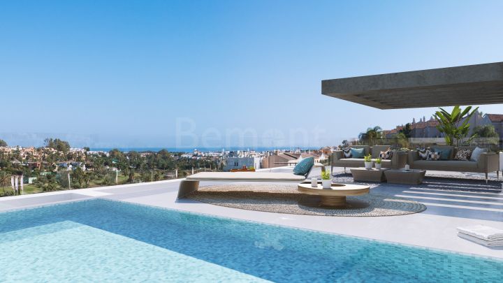 Modern penthouse met zeezicht te koop in Estepona, Marbella West