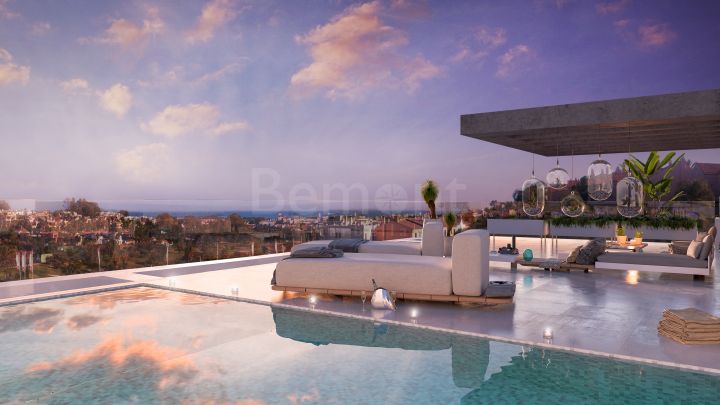 Exclusief penthouse met panoramisch uitzicht op zee te koop in Estepona, Marbella West.