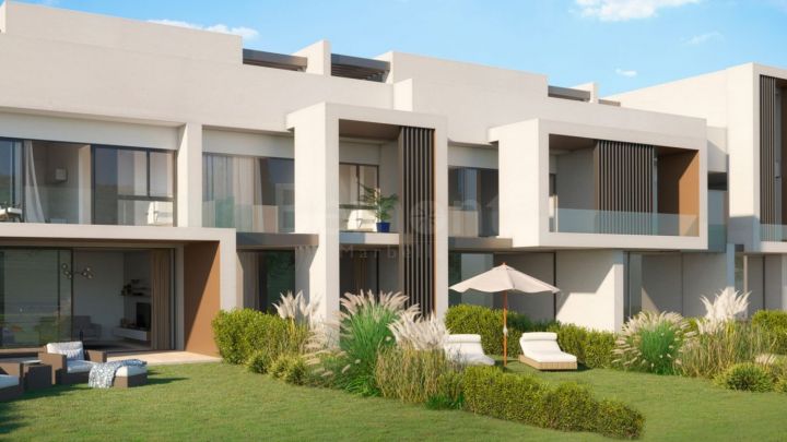 Contemporary front line golf townhouse in San Roque, Sotogrande