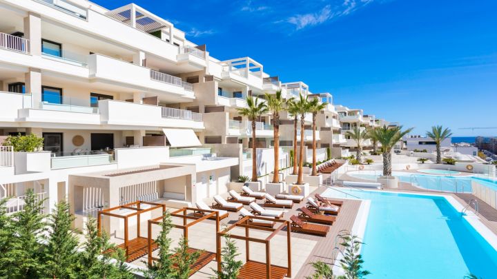4 slaapkamer penthouse met een prachtig uitzicht op zee te koop in Mijas Costa