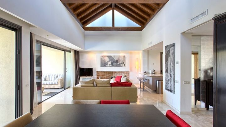 Outstanding apartment for sale in Marbella, Sierra Blanca
