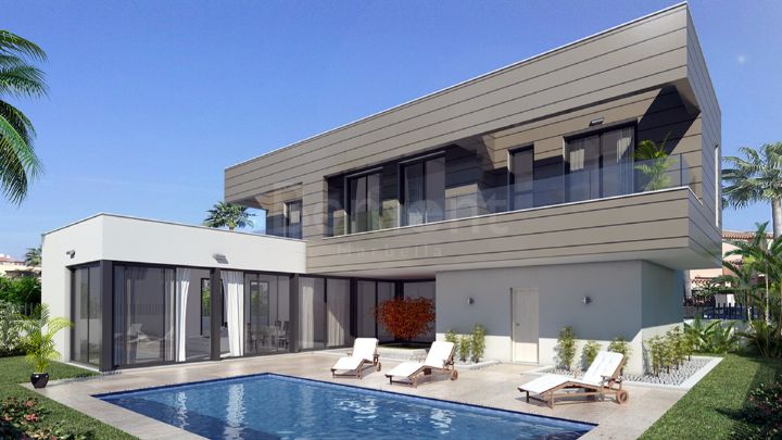 Exclusieve nieuwbouw villa te koop in Calahonda, Marbella Oost.