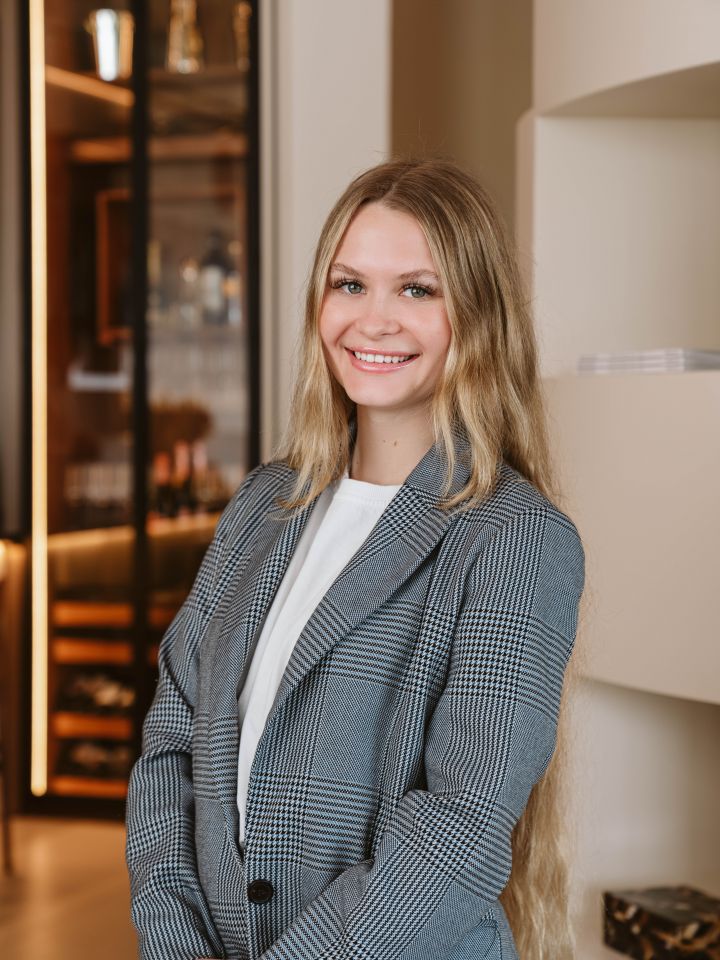 Varia Sinichkin Drumelia Real Estate Copywriter