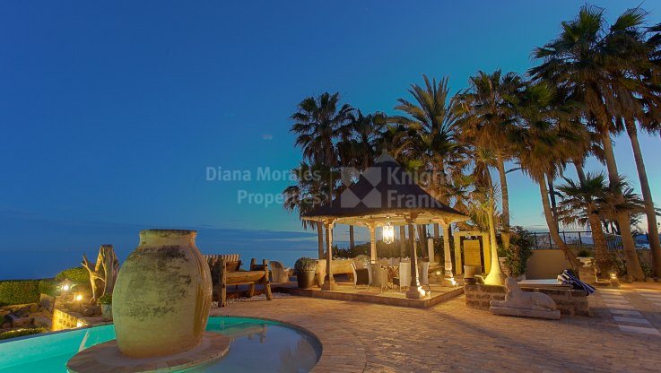 Spektakuläre Strandvilla in erster Linie - Villa zur Miete in Los Monteros, Marbella Ost