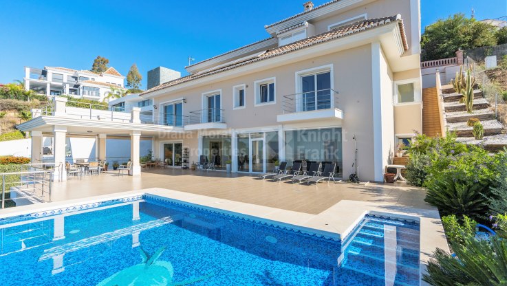 Villa with sea views in Altos de Los Monteros - Villa for sale in Los Altos de los Monteros, Marbella East